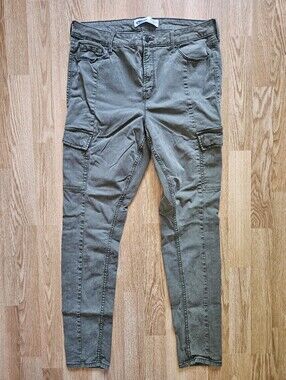 Old Navy Olive Green Cargo Rockstar Super Skinny High Rise Jeans